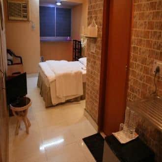 A Home In The Heart Of Plush South Delhi, New Delhi 1